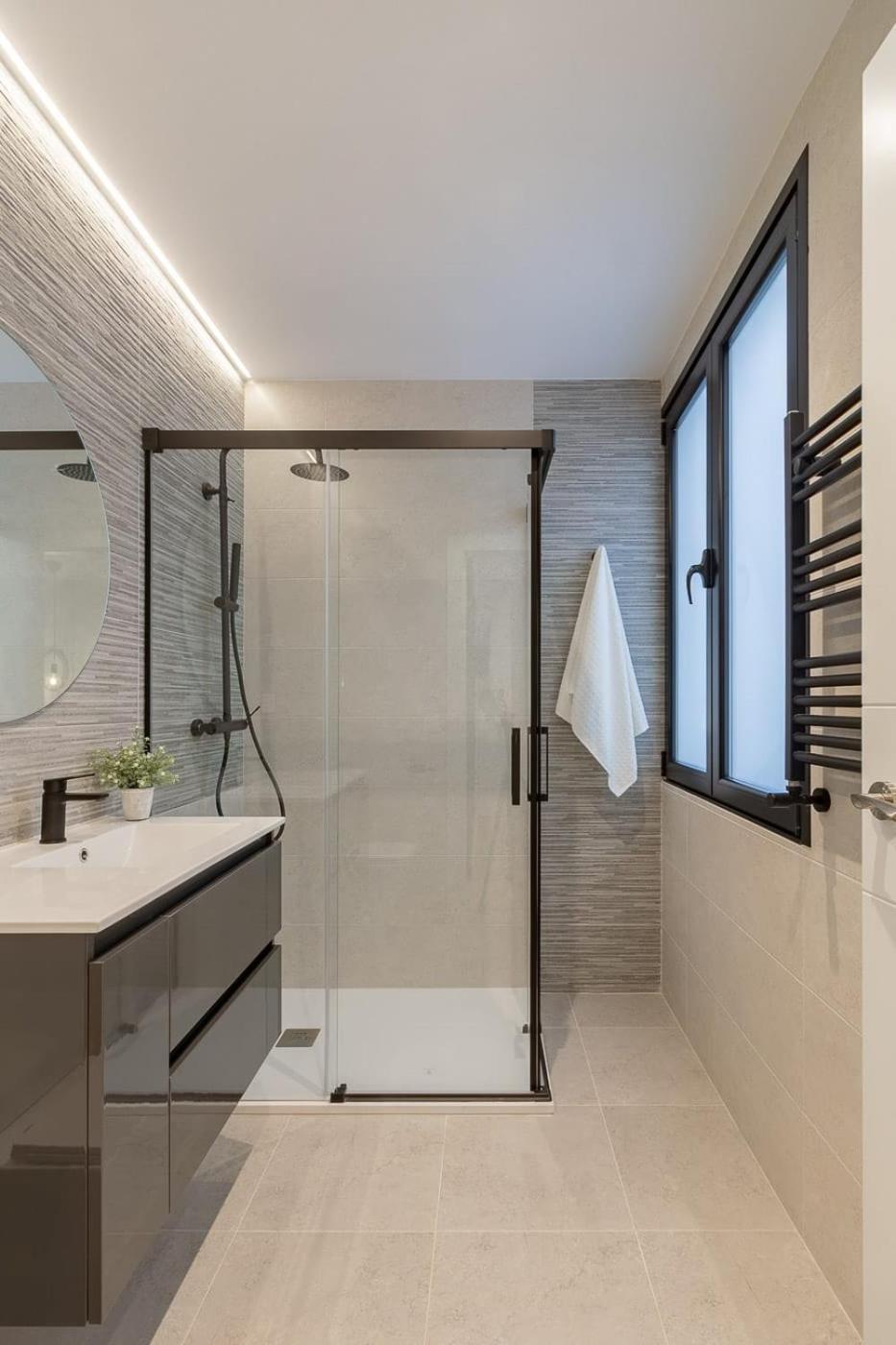 Room4You By Asturias Holidays Овиедо Екстериор снимка