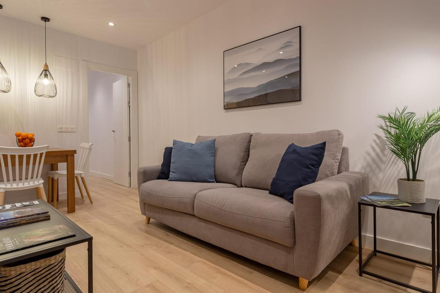 Room4You By Asturias Holidays Овиедо Екстериор снимка