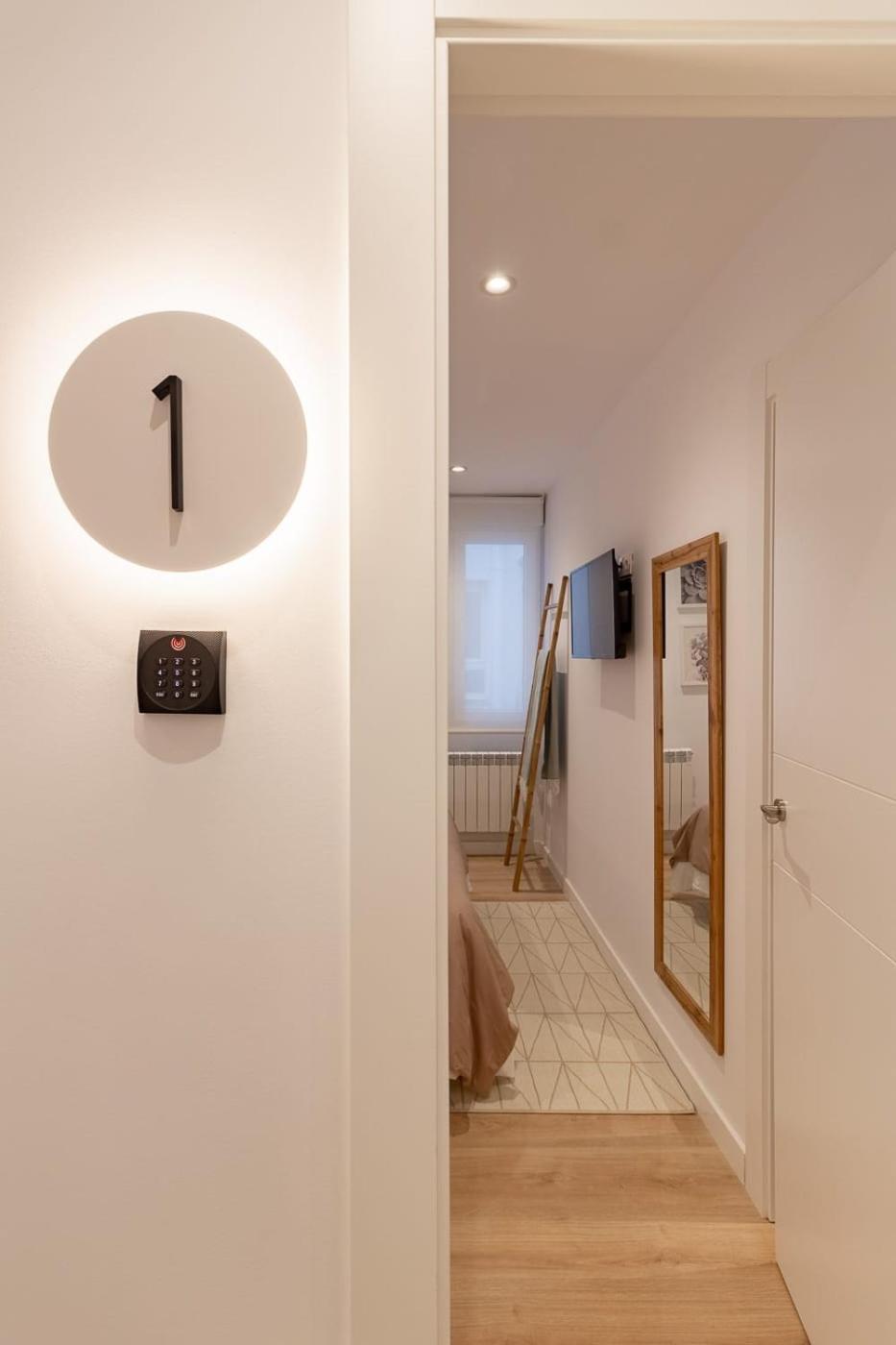Room4You By Asturias Holidays Овиедо Екстериор снимка